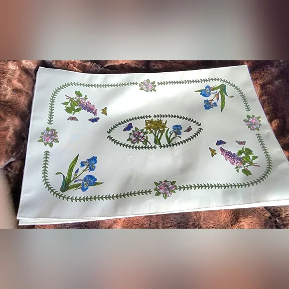 Portmeirion Botanical Garden placements and napkins.4 of each. Never used NWOT - Picture 2 of 14